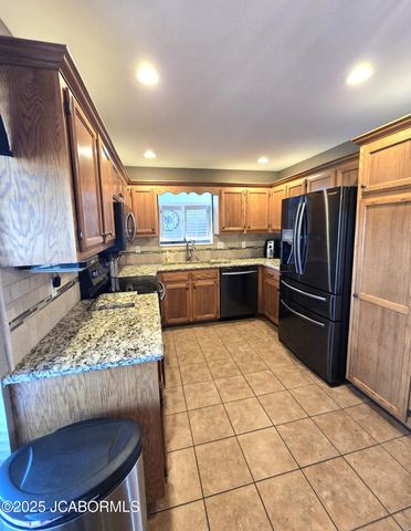 10862 OLD BARN ROAD, Holts Summit, MO 65043