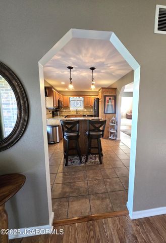 10862 OLD BARN ROAD, Holts Summit, MO 65043