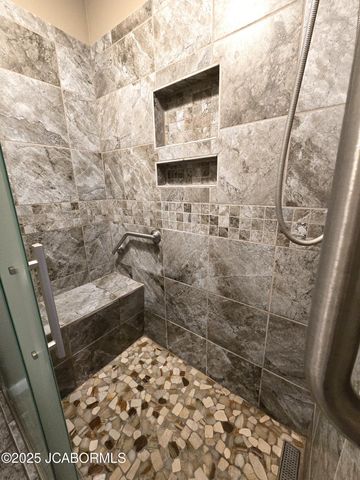 10862 OLD BARN ROAD, Holts Summit, MO 65043