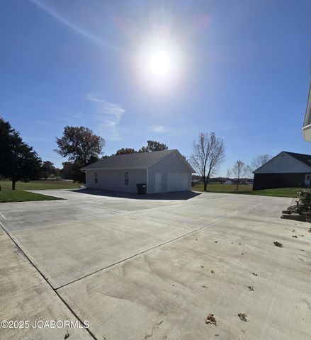 10862 OLD BARN ROAD, Holts Summit, MO 65043