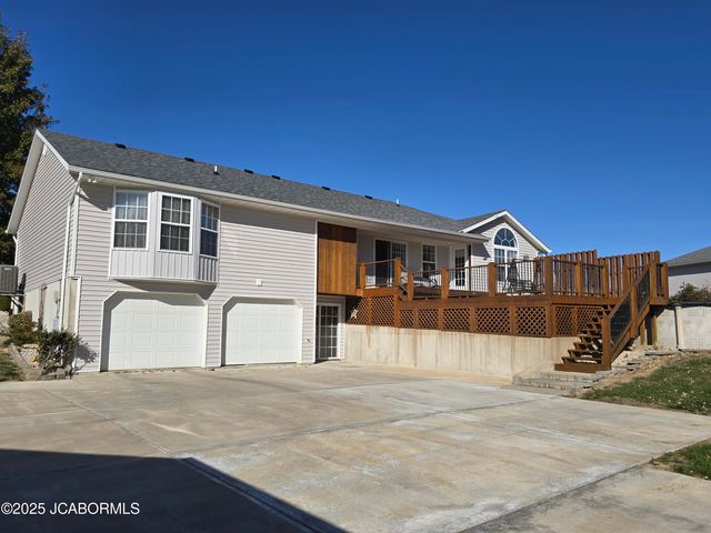 10862 OLD BARN ROAD, Holts Summit, MO 65043