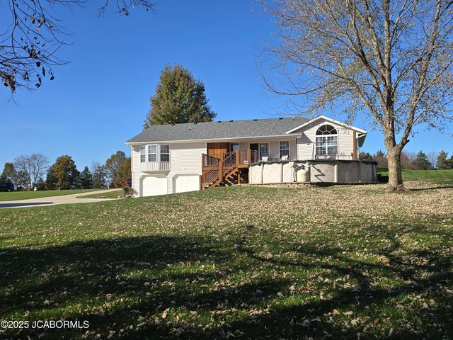 10862 OLD BARN ROAD, Holts Summit, MO 65043