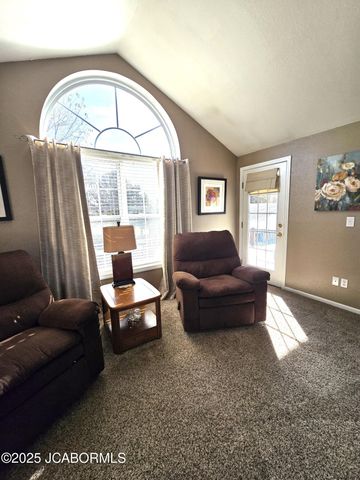 10862 OLD BARN ROAD, Holts Summit, MO 65043