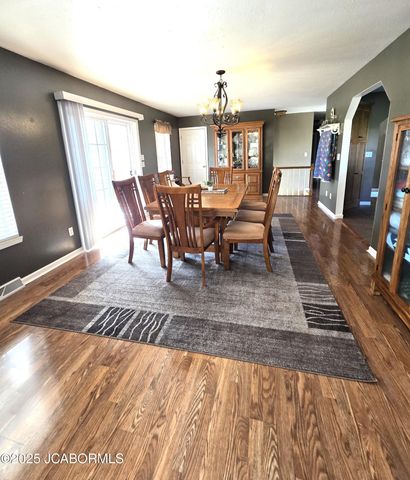 10862 OLD BARN ROAD, Holts Summit, MO 65043