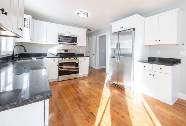 14 Pine Way Boulevard, Coventry, RI 02816