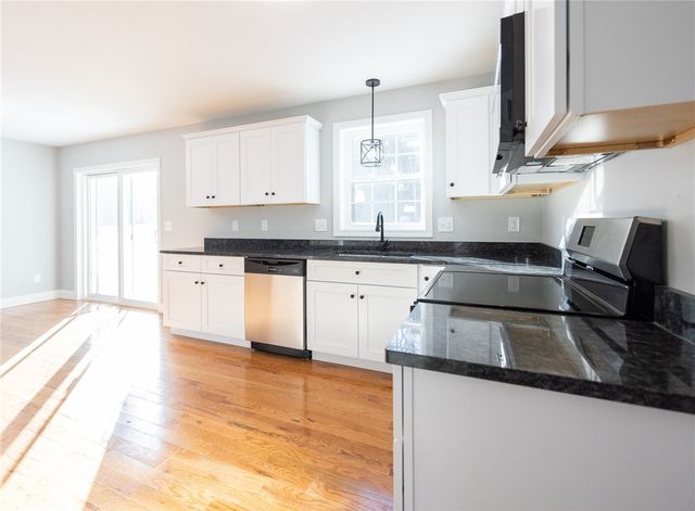 14 Pine Way Boulevard, Coventry, RI 02816