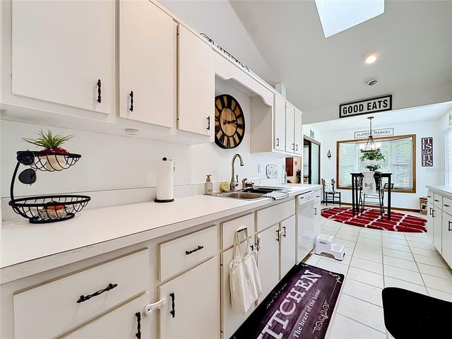 2405 SE 52ND AVENUE, Ocala, FL 34480
