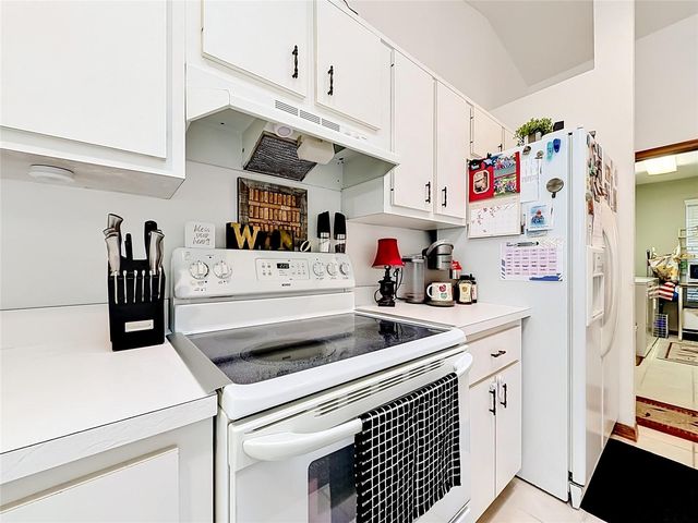 2405 SE 52ND AVENUE, Ocala, FL 34480