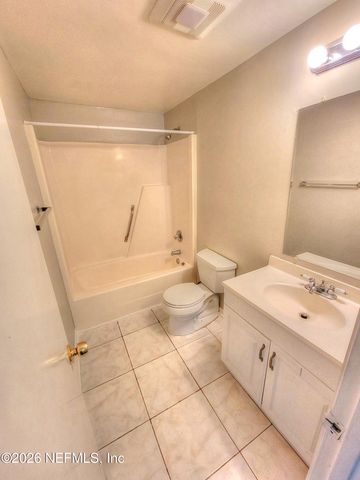 10881 KEY CORAL Drive, Jacksonville, FL 32218