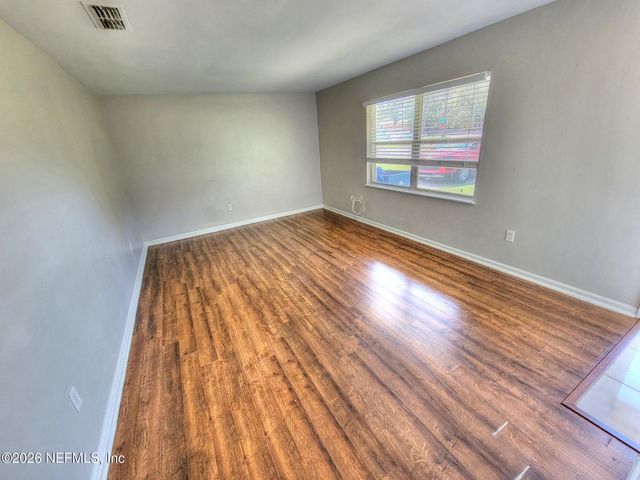 10881 KEY CORAL Drive, Jacksonville, FL 32218