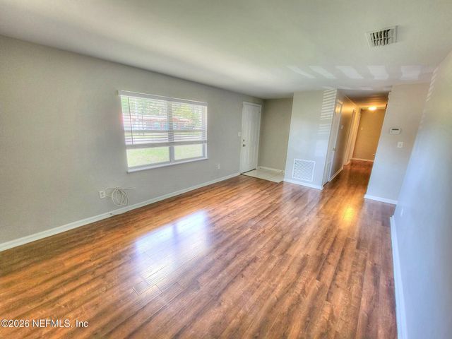 10881 KEY CORAL Drive, Jacksonville, FL 32218