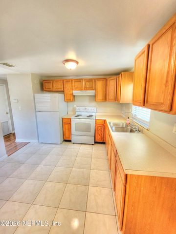 10881 KEY CORAL Drive, Jacksonville, FL 32218