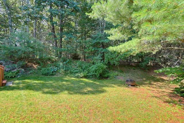 28 Heritage Path, Millis, MA 02054