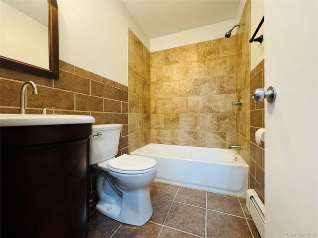 1 Ruth Court, Middletown, NY 10940
