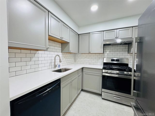 1 Ruth Court, Middletown, NY 10940