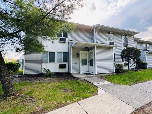 1 Ruth Court, Middletown, NY 10940