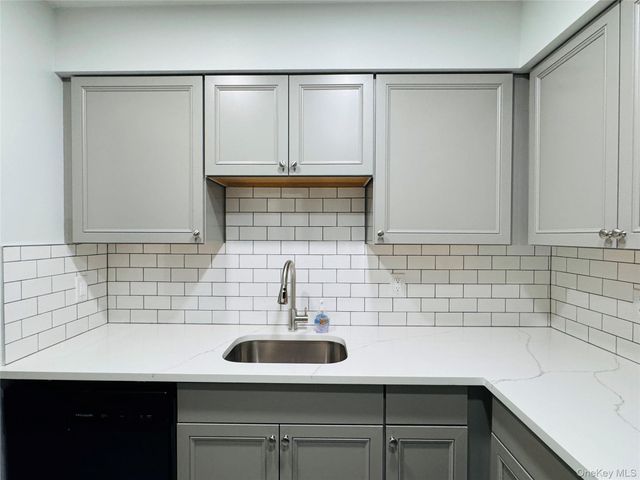 1 Ruth Court, Middletown, NY 10940