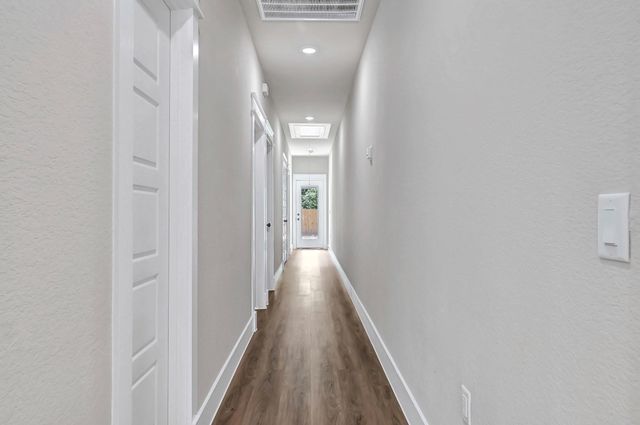 206 S 4th St Street, Conroe, TX 77301