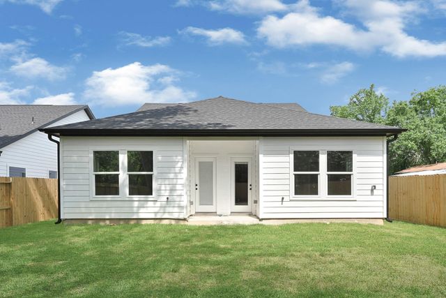 206 S 4th St Street, Conroe, TX 77301