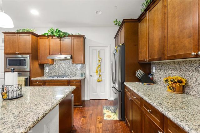 1575 N Grove, Redlands, CA 92374