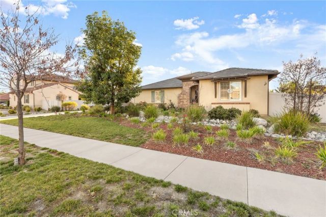 1575 N Grove, Redlands, CA 92374