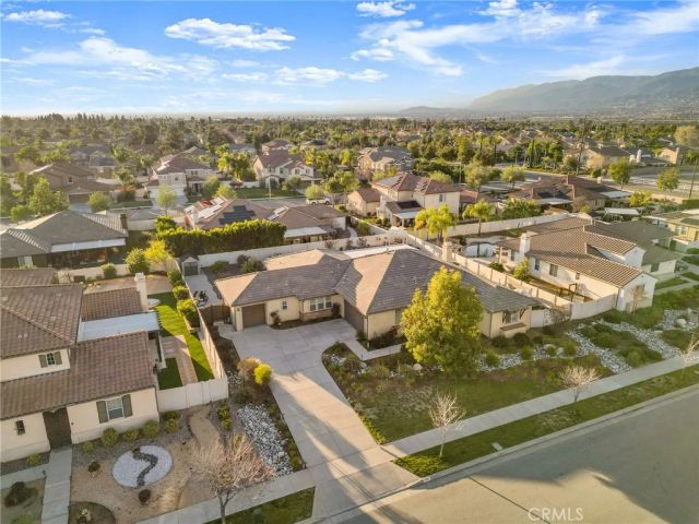 1575 N Grove, Redlands, CA 92374