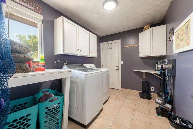 10032 S BLOSSOM DR, Sandy, UT 84092