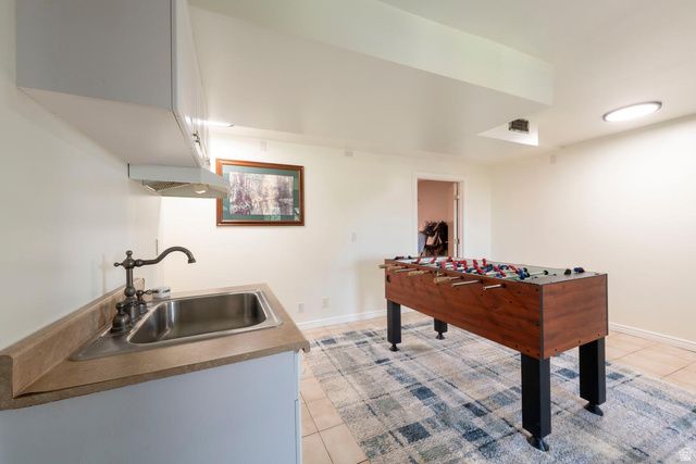 10032 S BLOSSOM DR, Sandy, UT 84092