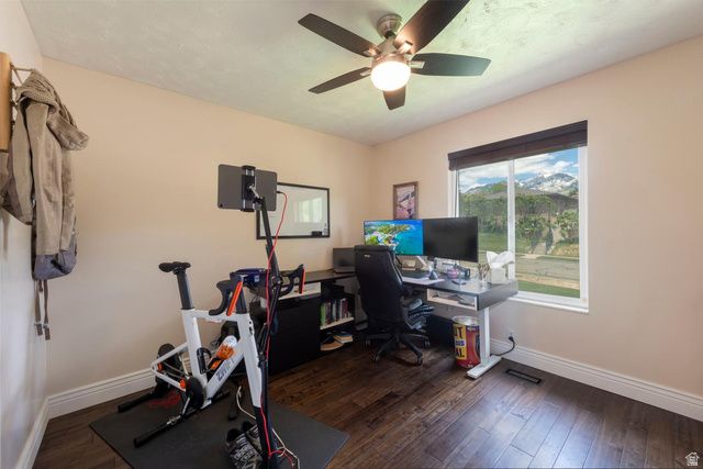 10032 S BLOSSOM DR, Sandy, UT 84092