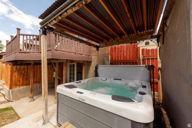 10032 S BLOSSOM DR, Sandy, UT 84092