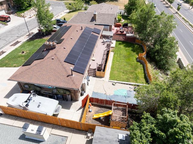 10032 S BLOSSOM DR, Sandy, UT 84092