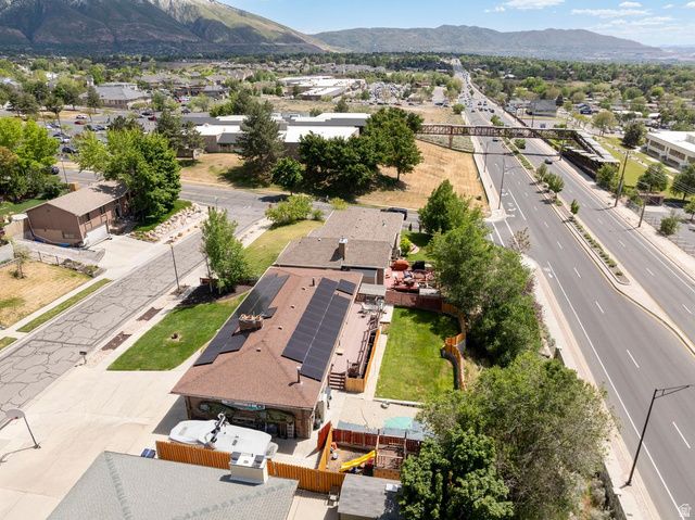10032 S BLOSSOM DR, Sandy, UT 84092