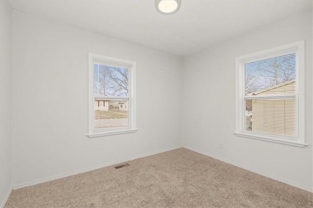 16305 E 16th Street S, Independence, MO 64050