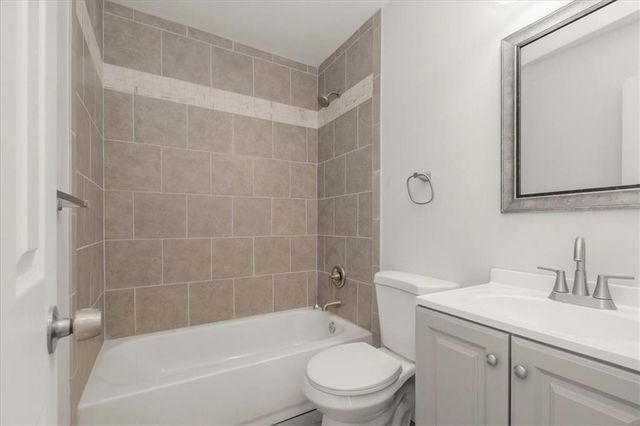 16305 E 16th Street S, Independence, MO 64050