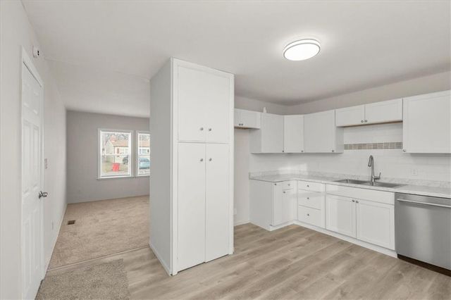 16305 E 16th Street S, Independence, MO 64050