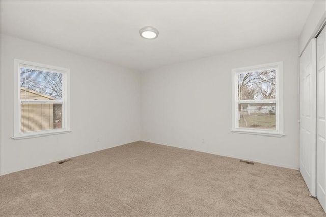 16305 E 16th Street S, Independence, MO 64050