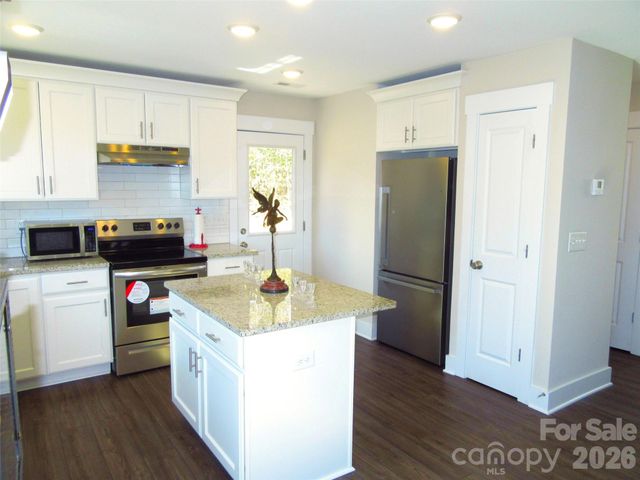 506 Lake Head Road, Norwood, NC 28128