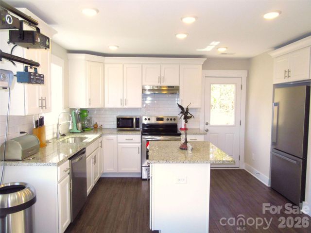 506 Lake Head Road, Norwood, NC 28128