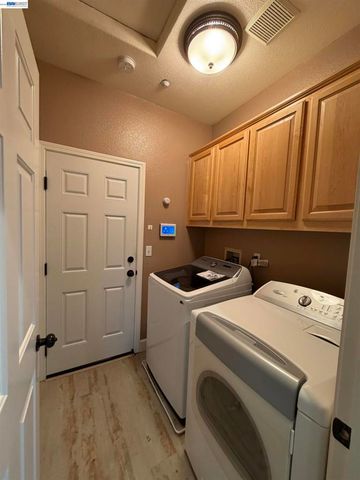 6492 Altamar Circle, Livermore, CA 94551