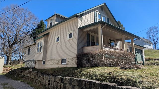 914 18th Ave, Beaver Falls, PA 15010