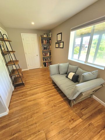 6809 Gordon Boulevard, Burlington, KY 41005