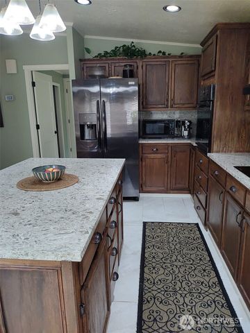 7701 NE 339th Street, La Center, WA 98629