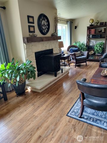 7701 NE 339th Street, La Center, WA 98629
