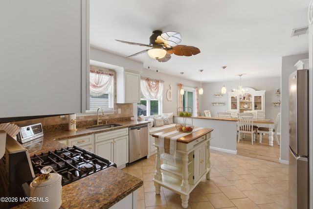 32 Bronia Street, Howell, NJ 07731