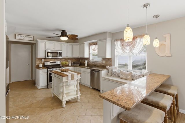32 Bronia Street, Howell, NJ 07731