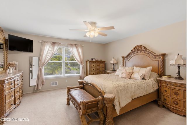 32 Bronia Street, Howell, NJ 07731