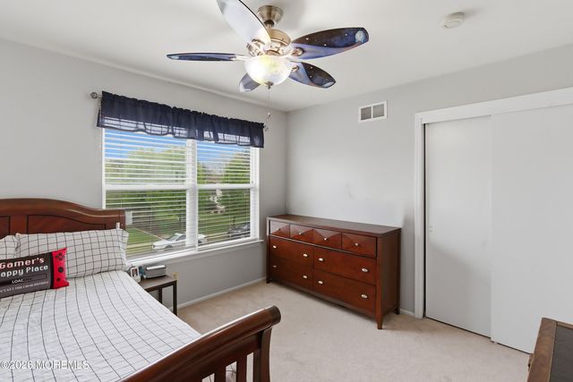 32 Bronia Street, Howell, NJ 07731