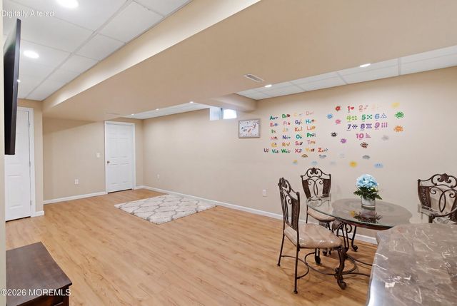 32 Bronia Street, Howell, NJ 07731