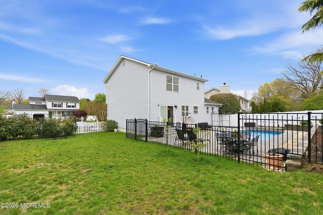 32 Bronia Street, Howell, NJ 07731