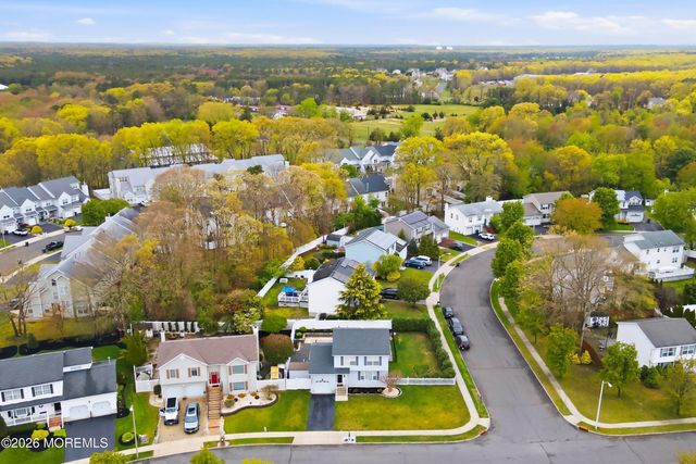 32 Bronia Street, Howell, NJ 07731
